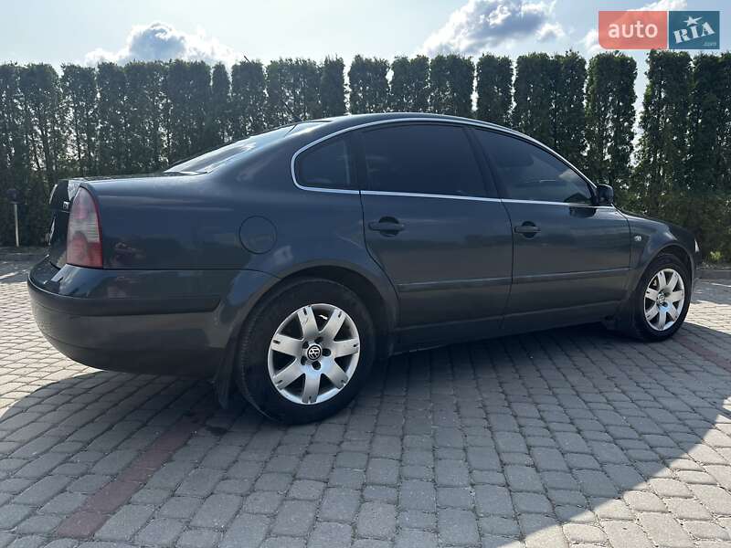 Седан Volkswagen Passat 2001 в Дунаевцах