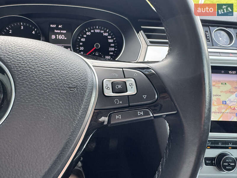 Универсал Volkswagen Passat 2018 в Киеве