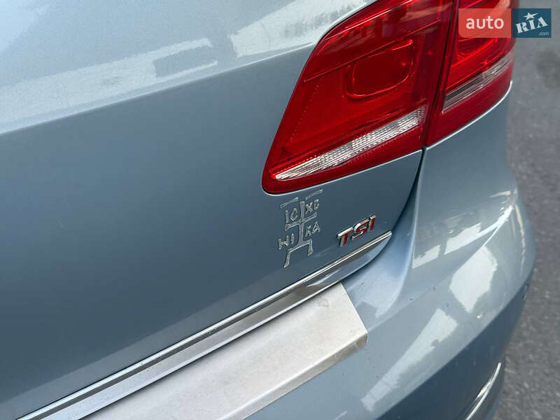 Седан Volkswagen Passat 2011 в Дніпрі
