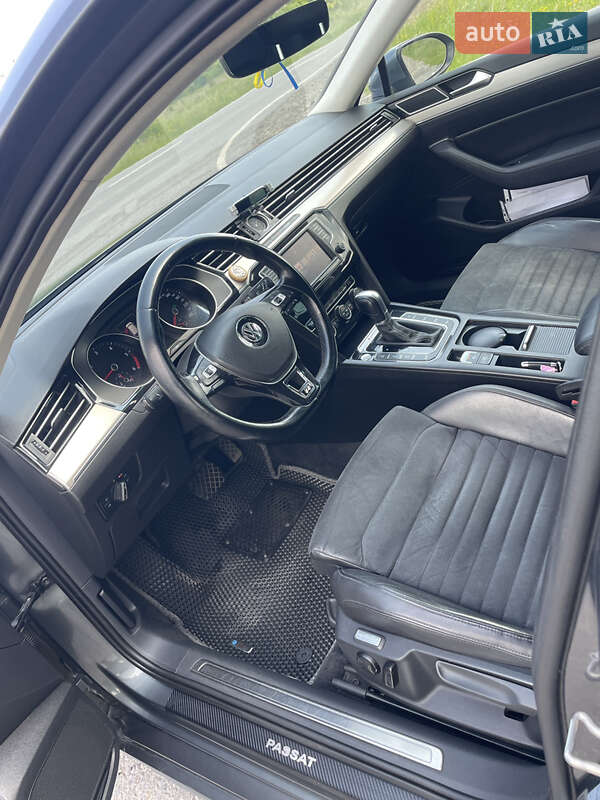 Универсал Volkswagen Passat 2016 в Жовкве