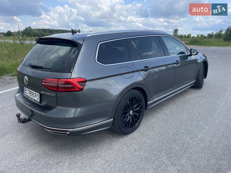 Универсал Volkswagen Passat 2016 в Жовкве