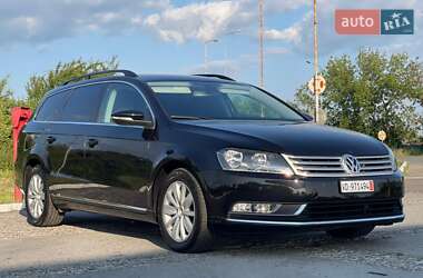 Универсал Volkswagen Passat 2012 в Ужгороде