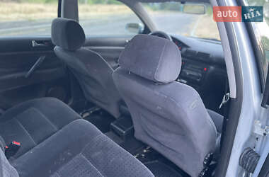 Универсал Volkswagen Passat 2000 в 