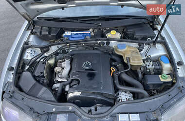 Универсал Volkswagen Passat 2000 в 