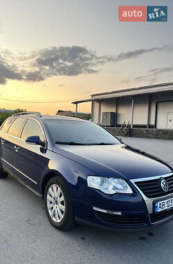 Універсал Volkswagen Passat 2009 в Вінниці