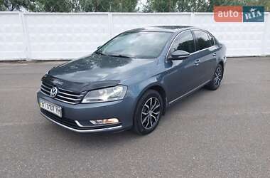Седан Volkswagen Passat 2012 в Чернігові