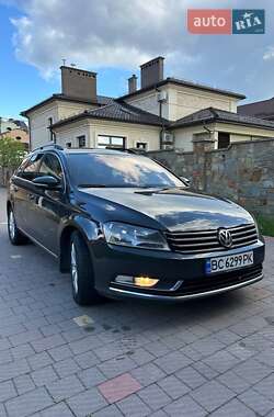 Универсал Volkswagen Passat 2013 в Львове