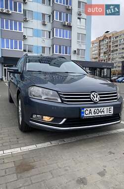 Універсал Volkswagen Passat 2012 в Черкасах