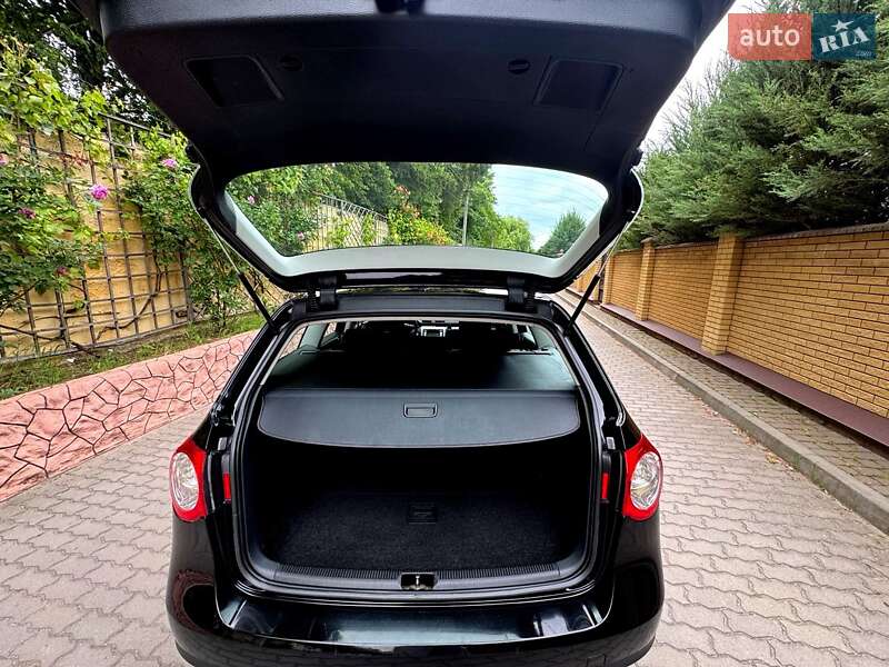 Універсал Volkswagen Passat 2005 в Хмельницькому