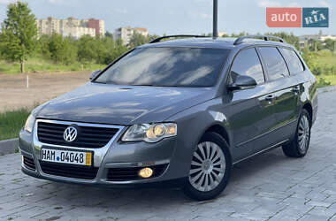 Универсал Volkswagen Passat 2008 в Ровно