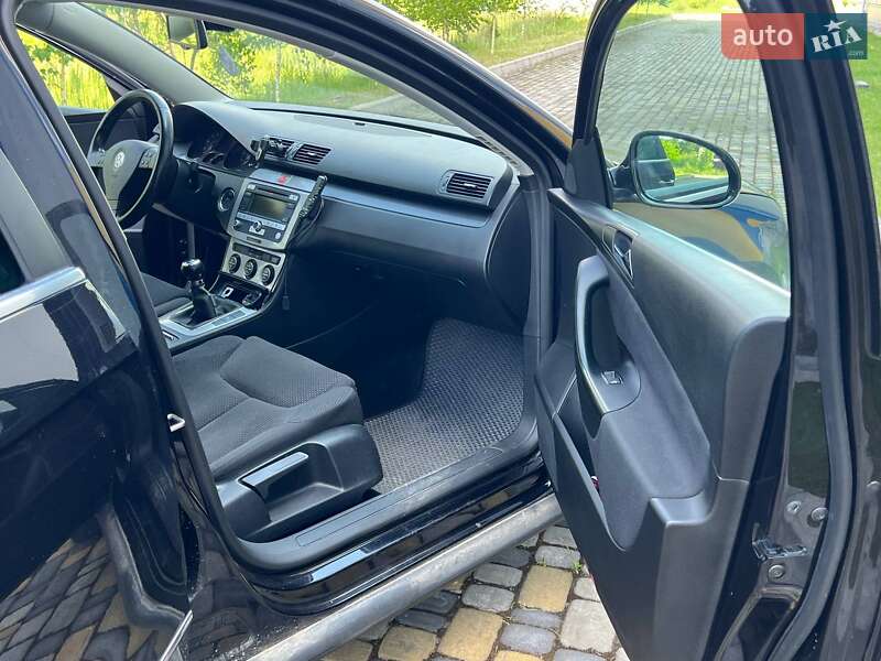 Универсал Volkswagen Passat 2007 в Сарнах