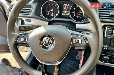 Седан Volkswagen Passat 2016 в 