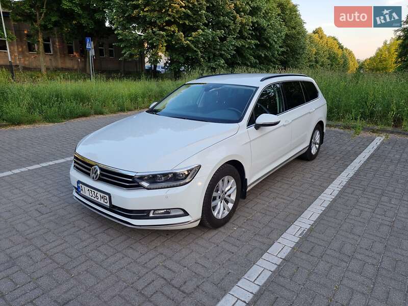 Универсал Volkswagen Passat 2015 в Киеве