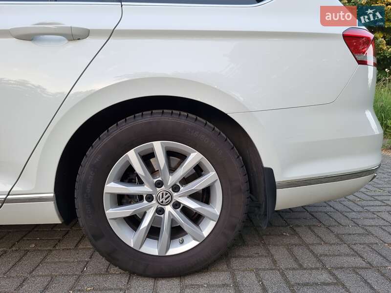 Универсал Volkswagen Passat 2015 в Киеве