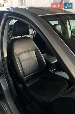 Седан Volkswagen Passat 2012 в 