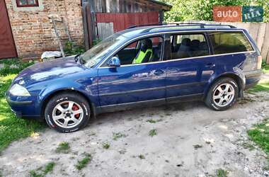 Универсал Volkswagen Passat 2003 в Горохове