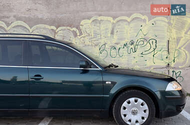 Универсал Volkswagen Passat 2001 в 