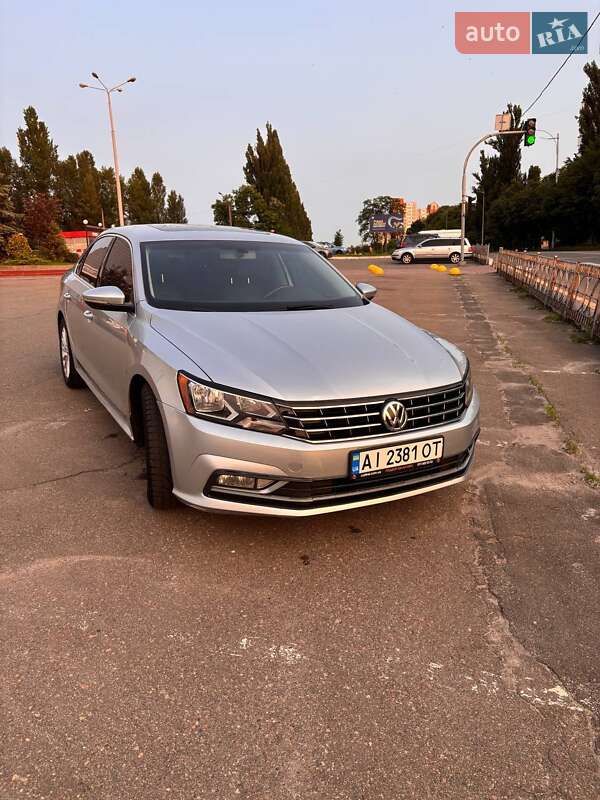 Седан Volkswagen Passat 2016 в 
