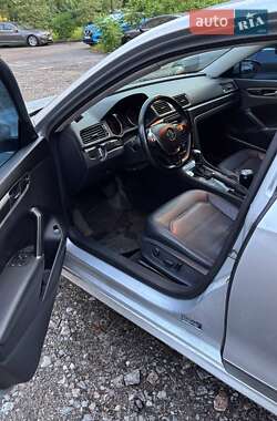 Седан Volkswagen Passat 2016 в 