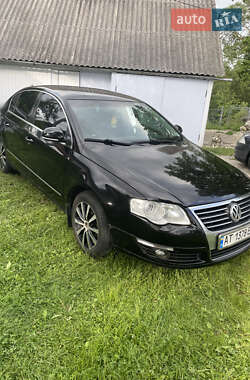 Седан Volkswagen Passat 2006 в Делятине