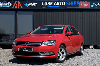 Седан Volkswagen Passat 2013 в Львові