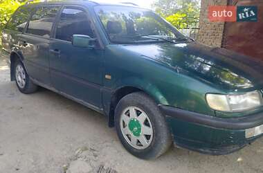 Универсал Volkswagen Passat 1995 в Збараже