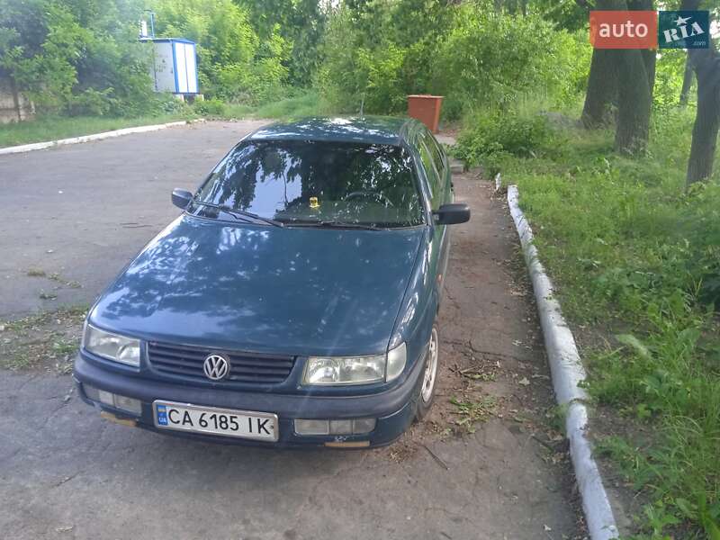 Седан Volkswagen Passat 1994 в Умани фото 6 Седан Volkswagen Passat 1994 в Умани