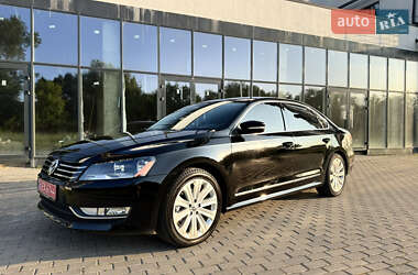 Седан Volkswagen Passat 2012 в Ровно