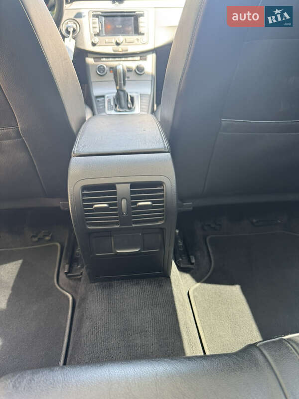 Универсал Volkswagen Passat 2014 в Ивано-Франковске