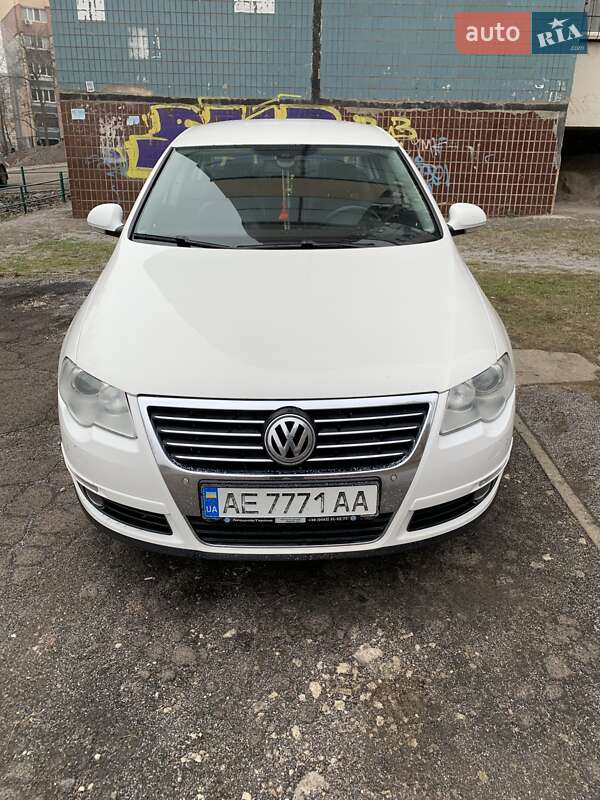 Седан Volkswagen Passat 2010 в Кривому Розі