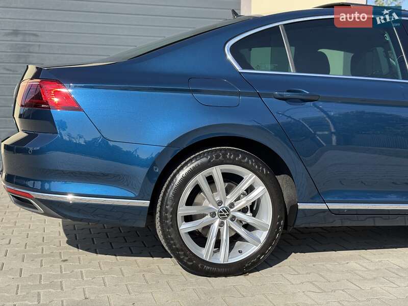 Седан Volkswagen Passat 2020 в Стрию