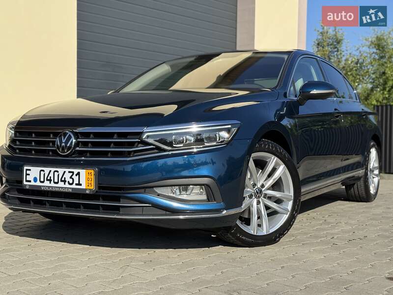 Седан Volkswagen Passat 2020 в Стрию