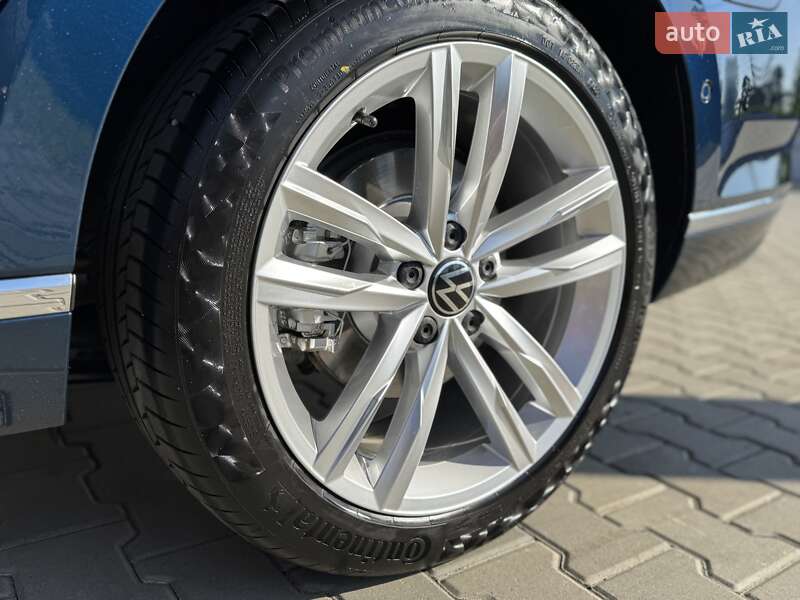 Седан Volkswagen Passat 2020 в Стрию