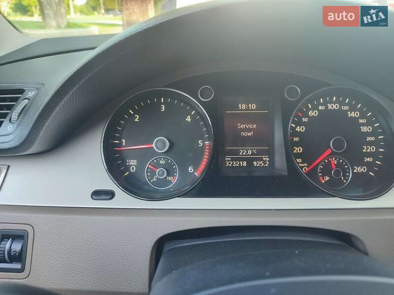 Универсал Volkswagen Passat 2010 в Чемеровцах