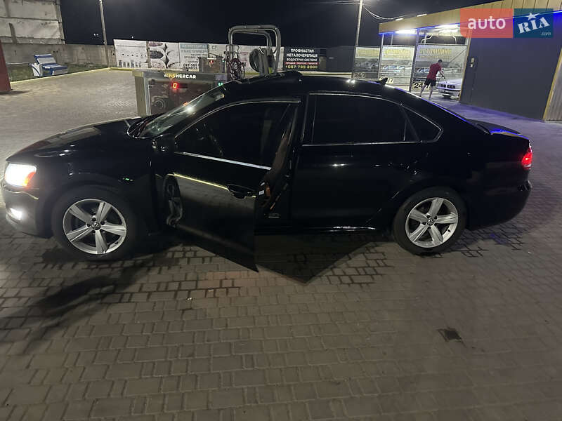 Седан Volkswagen Passat 2014 в Білгороді-Дністровському