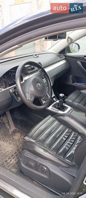 Універсал Volkswagen Passat 2010 в Сумах