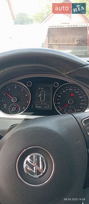 Універсал Volkswagen Passat 2010 в Сумах