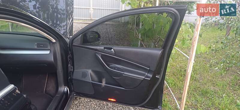 Универсал Volkswagen Passat 2006 в Киеве фото 24 Универсал Volkswagen Passat 2006 в Киеве