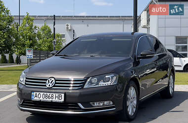 Седан Volkswagen Passat 2013 в Мукачево