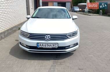 Седан Volkswagen Passat 2016 в Казатине