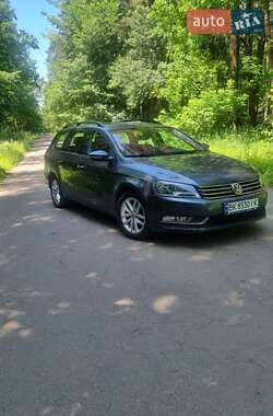 Универсал Volkswagen Passat 2014 в 