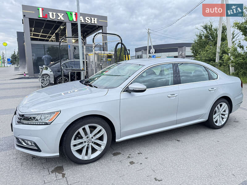 Седан Volkswagen Passat 2018 в Львові
