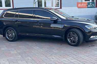 Универсал Volkswagen Passat 2017 в Снятине