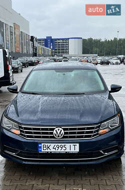 Седан Volkswagen Passat 2018 в 