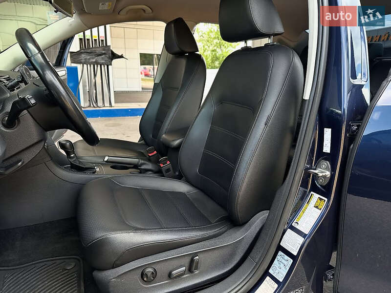 Седан Volkswagen Passat 2014 в Дніпрі фото 8 Седан Volkswagen Passat 2014 в Дніпрі