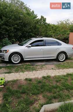 Седан Volkswagen Passat 2016 в 