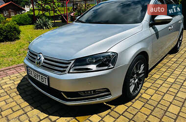 Седан Volkswagen Passat 2011 в 