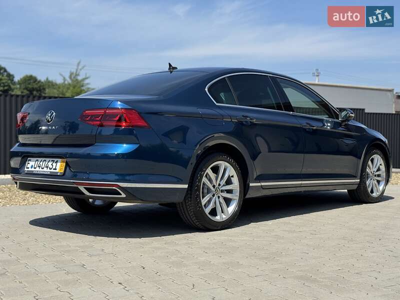 Седан Volkswagen Passat 2020 в Стрию