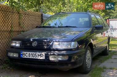 Універсал Volkswagen Passat 1996 в Львові