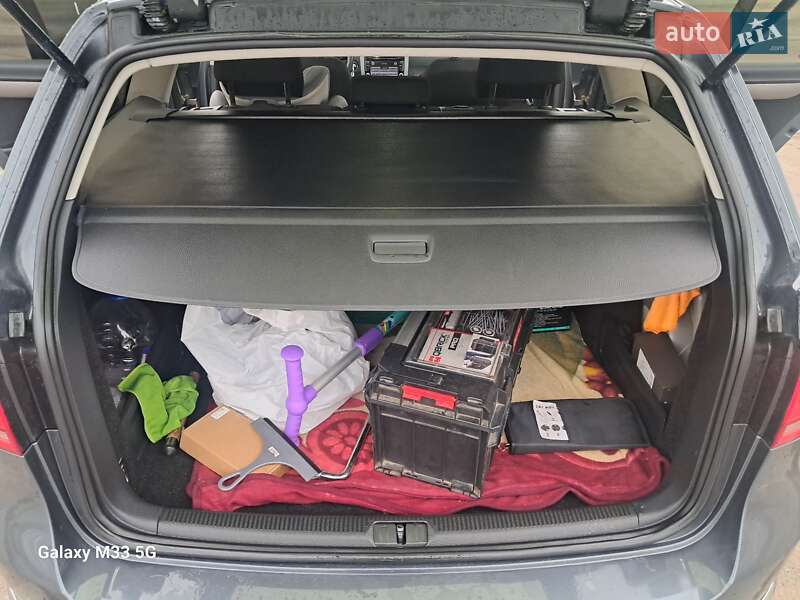 Универсал Volkswagen Passat 2011 в Черновцах